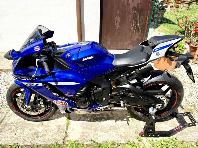 YAMAHA R1 IMMATRICOLAZIONE 12/2022 COME NUOVA – 1.641 Km - Foto 3