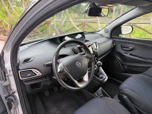 LANCIA - Ypsilon - 1.2 69 CV 5p. S&S Platinum - Foto 9
