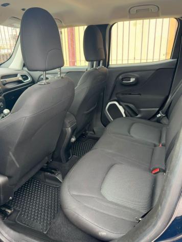 Jeep Renegade 2.0 Mjt 140CV 4WD Active Drive Limited - Foto 9