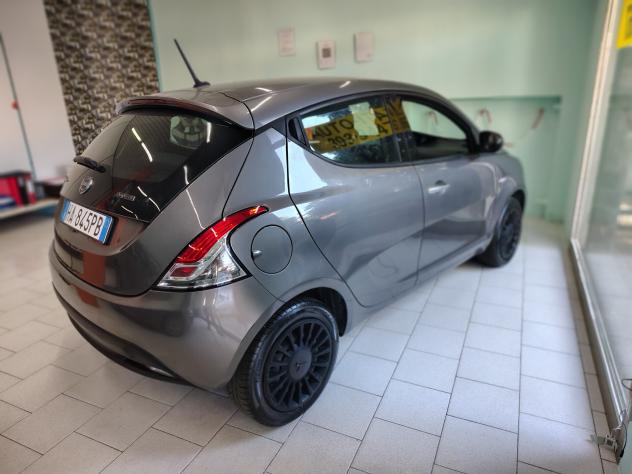 Lancia Ypsilon Hybrid AL PREZZO DEL BENZINA!!! - Foto 7