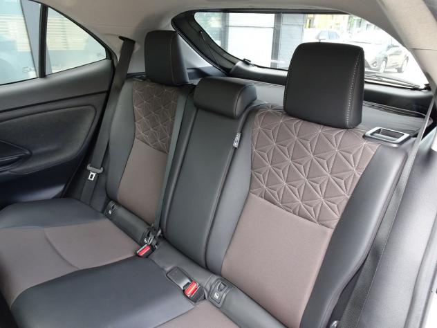 Toyota Yaris Cross 1.5 Hybrid 5p. E-CVT Lounge - Foto 10