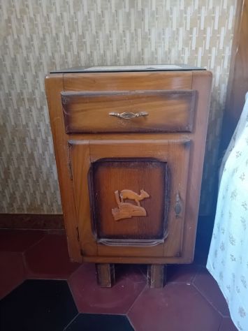 Comodino legno artigianale