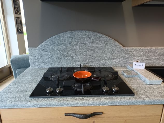 Cucina NUOVA in rovere naturale piano in pietra - Foto 8