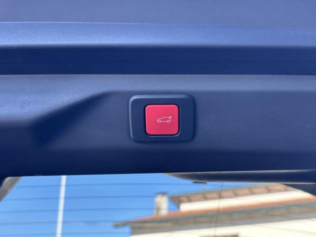 Peugeot 3008 Hybrid 145 GT Line e-DCS 6 #Cerchi 19" #AmbientLight - Foto 7