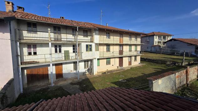 Casa semi indipendente in Vendita in zona BARAZZETTO/VANDORNO con giardino