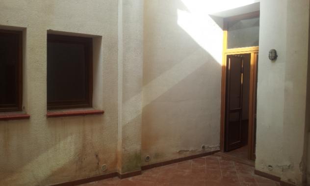 Via XX Settembre, p.t. mq 80ca due livelli con veranda interna, necessita di ristrutturazione. Euro 59 mila CL G - Foto 5