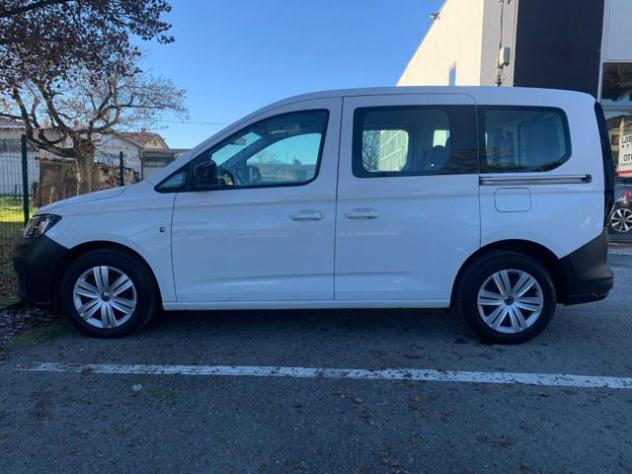 VOLKSWAGEN Caddy 2.0 TDI 102 CV Life 7 Posti rif. 23520152 - Foto 9