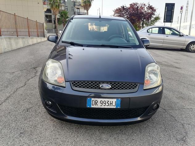 Ford Fiesta 1.4 TDCi 70cv 5p. 2008 - Foto 2