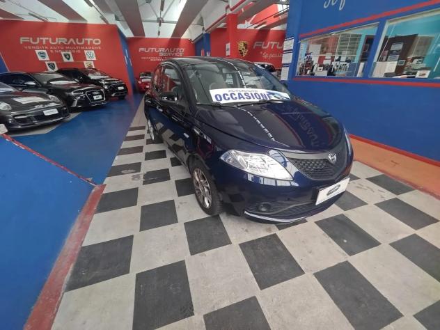 Lancia Ypsilon 5 porte NEOPATENTATO - Foto 2