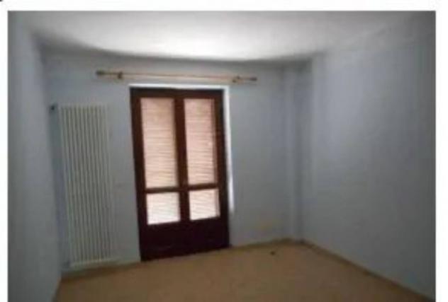 Immobile in asta di 360 m² con più di 5 locali e box auto in vendita a Cavour - Foto 8