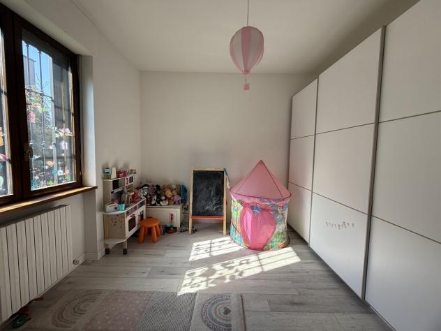 Lissone - Appartamento di 3 ampi locali con giardino in zona residenziale a 15' a piedi dal centro e dal Parco di Monza - - Foto 14