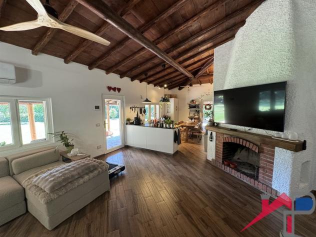 Bellissima Villa Singola Immersa nel Verde - Foto 8
