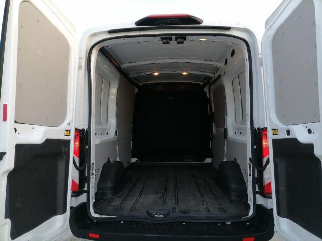Ford Transit 330 2.0 tdci MHEV 130cv trend L2H2 E6.2 - Foto 9