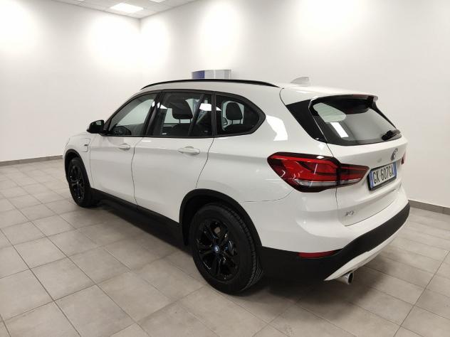 BMW X1 xdrive25e Bus.Adv auto CarPlay Sensori FariLED - Foto 8