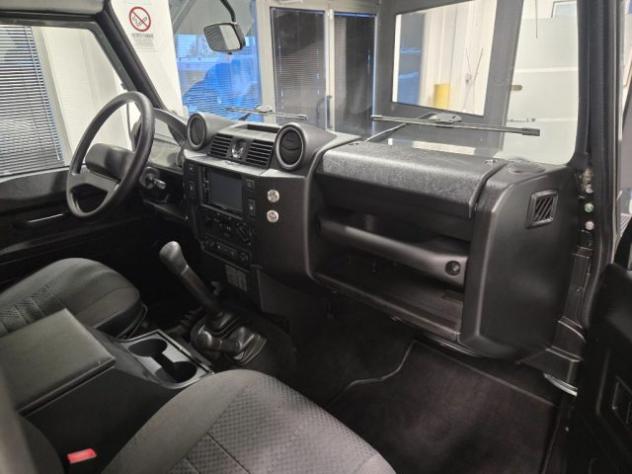 LAND ROVER Defender 110 2.4 TD4 7 POSTI AUTOVETTURA rif. 24182638 - Foto 10