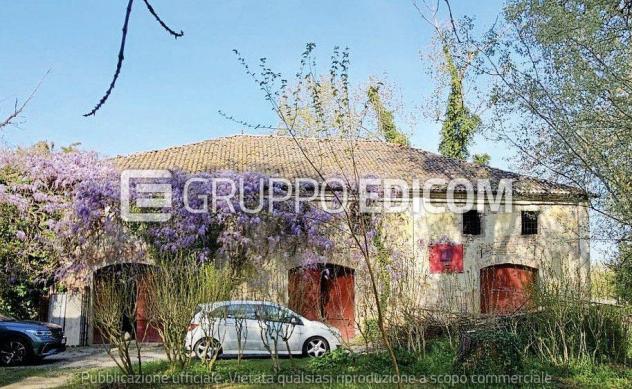 Magazzini e locali di deposito in vendita a Ferrara - Rif. 4550548