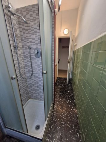 2 POSTI LETTO IN CAMERA CON BAGNO AUTONOMO 360euro/mese spese Incluse caduno - Foto 7
