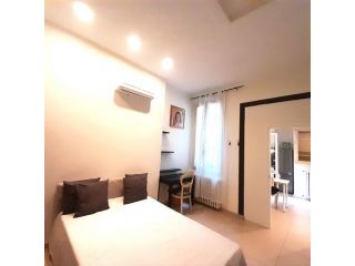 signorile con bagno privato a Firenze centrale Porta al Prato Novoli