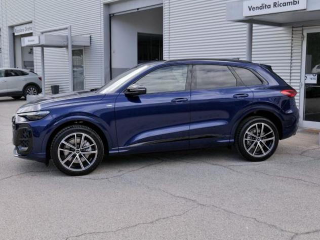 AUDI Q5 NEW 2.0 Tdi Quattro 204cv S-tronic S-line edition rif. 23775527 - Foto 2