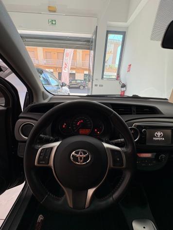 Toyota Yaris 1.4 D-4D 5 porte Style - Foto 3