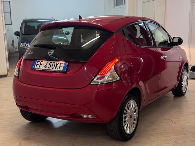 Lancia Ypsilon 0.9 TwinAir 85 CV Automatica-Km36.000-No obblighi - Foto 2
