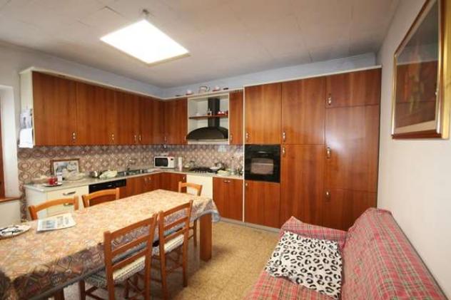91 - Porzione di stabile con bar e appartamento - Foto 11