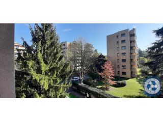 TRIANTE, ELEGANTE QUADRILOCALE DI AMPIA METRATURA