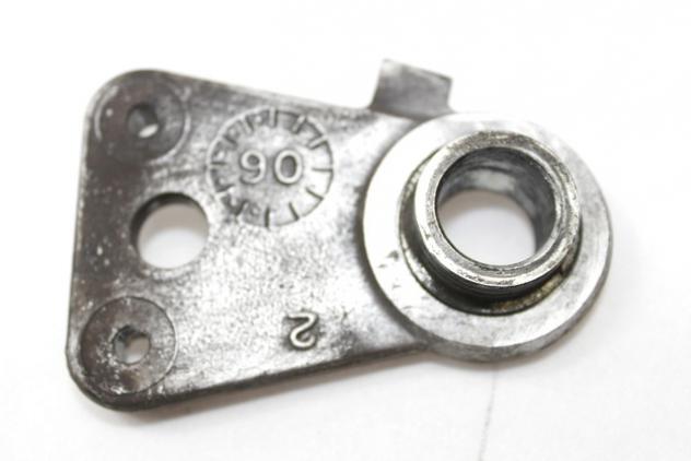 SUPPORTO SENSORE DI VELOCITA ANTERIORE SUZUKI BURGMAN 650 EXECUTIVE 2006 - 2012 5572010G00 FRONT SPEED SENSOR BRACKET - Foto 2