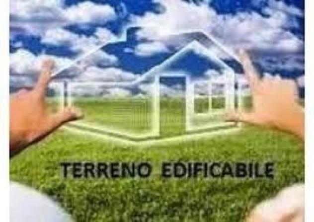 IMPERDIBILE Lotto di Terreno EDIFICABILE in posizione CENTRALE a Solarolo.