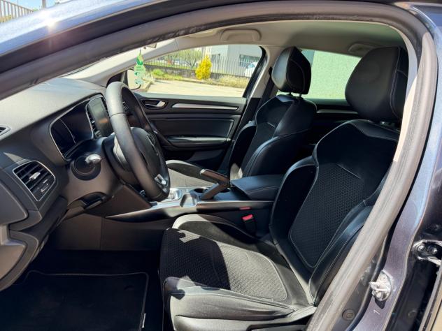 Renault Megane Mane dCi 8V 110 CV EDC Energy Intens - Foto 10