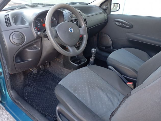 FIAT PUNTO 1.2 BENZINA DITRIBUZIONE NUOVA - Foto 5