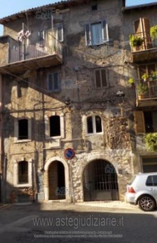 IMMOBILI-IMMOBILE RESIDENZIALE-via Leone Tredicesimo 1