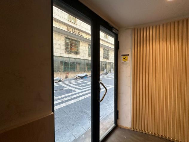 Oltre 3 vetrine in affitto a Napoli - Foto 5