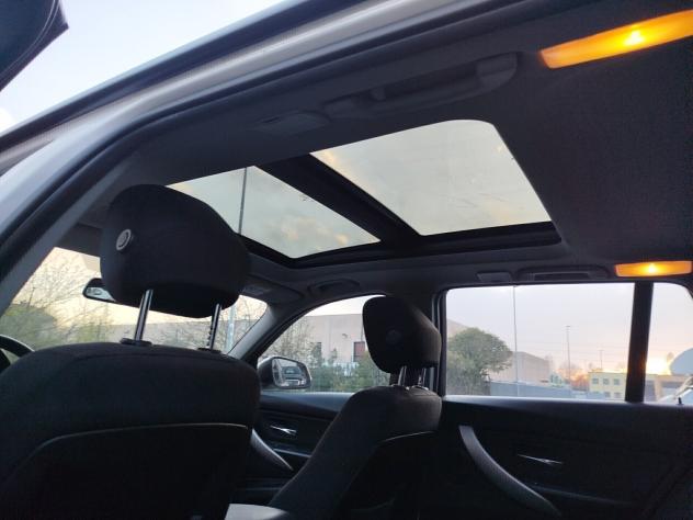 Bmw 318 318d Touring Luxury - Foto 2