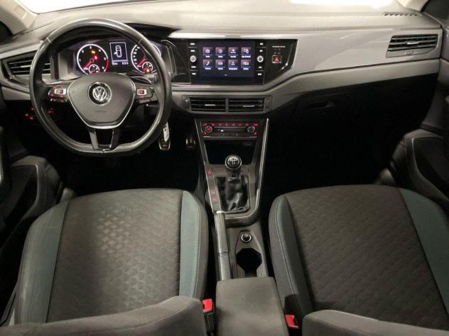 Volkswagen Polo VI 2017 5p 1.6 tdi Comfortline 95cv - Foto 10
