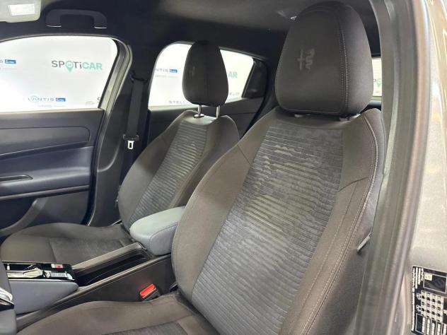Alfa Romeo Junior Ibrida 1.2 145CV Hybrid eDCT6 ibrida - Foto 9
