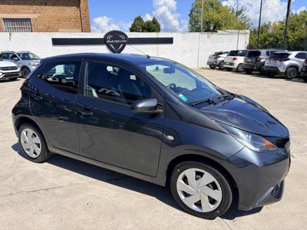 TOYOTA Aygo 1.0 VVT-i 69 CV 5 porte x-cool TSS rif. 24091809 - Foto 3