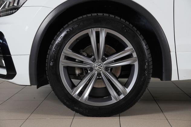 Volkswagen Tiguan 2.0 TDI DSG R-Line Sport 4motion 150CV - Foto 6
