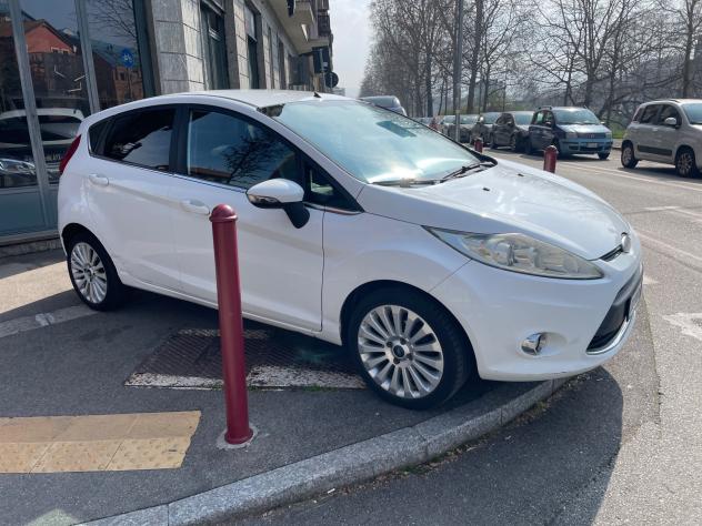 Ford Fiesta 1.4 TDCi 68CV 5 porte Titanium/GARANZIA - Foto 6