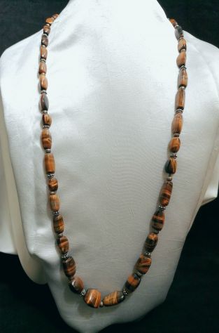 BELLISSIMA COLLANA IN AUTENTICO OCCHIO DI TIGRE, ELEMENTI E CHIUSURA ARGENTO.