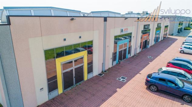 CAPANNONE A SCHIERA IN AFFITTO A ORNAGO - Foto 2