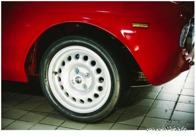 Cerchi GTA 7x15 pcd 4x108 et35 alfa romeo Giulia - Foto 2
