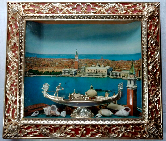 SOUVENIR DI VENEZIA ANNI 60 IN MATERIALE PLASTICO