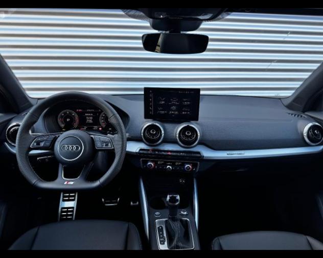 AUDI Q2 35 TDI S-TRONIC QUATTRO IDENTITY BLACK rif. 24057978 - Foto 4
