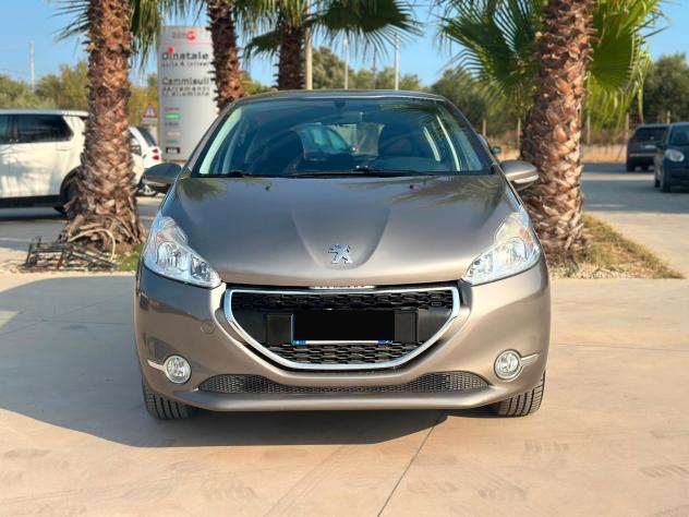 Peugeot 208 1.2 PureTech 82 CV Allure - Foto 2