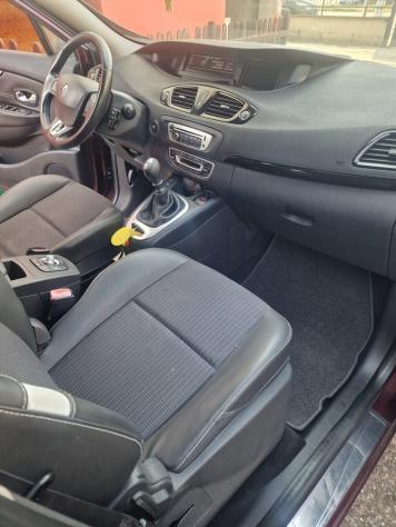 Renault Scenic 1.5 dCi 110CV Distr ok/ UNCPR. - Foto 9