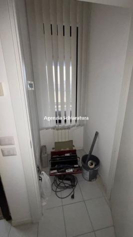 BOTTEGA VENDESI BILOCALE LIBERO IN OTTIMA POSIZIONE - Foto 4