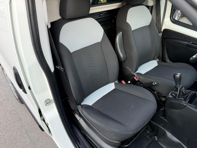 Fiat Fiorino 1.3 MJT 95CV Cargo SX - Foto 9