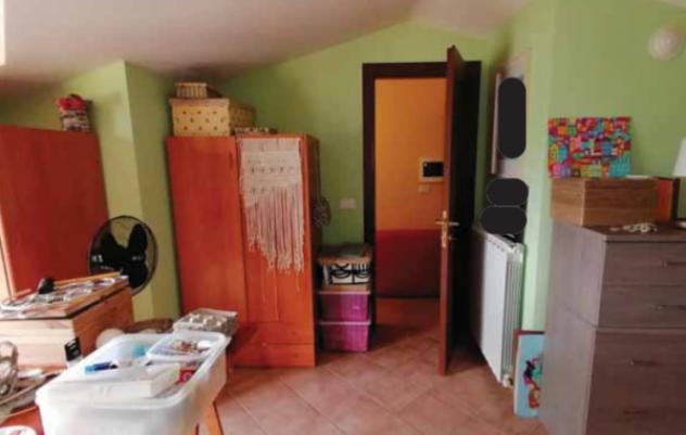 Immobile in asta di 171 m², box auto in vendita a Fara in Sabina