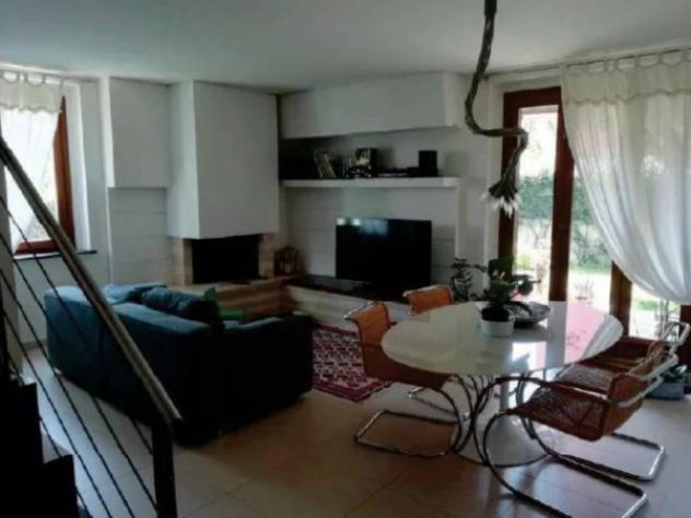 Immobile in asta di 243 m² con più di 5 locali e box auto in vendita a Foligno - Foto 6